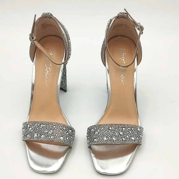 NEW Betsey Johnson Silver Rina Dress Heels Rhinestone 8.5 - Picture 3 of 15
